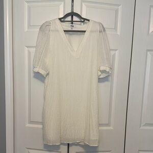 BB Dakota Crisp White Top